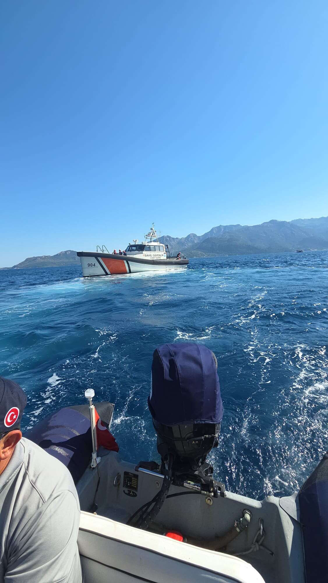 Marmaris’te Gezi Teknesi Battı: Yolcular Son Anda Kurtarıldı 3